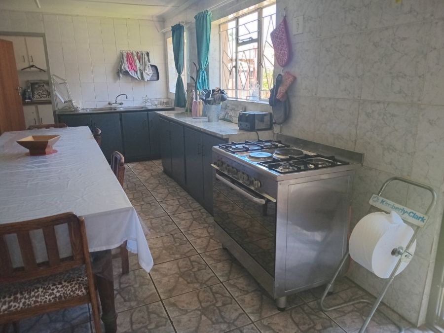 5 Bedroom Property for Sale in Bloemhof North West